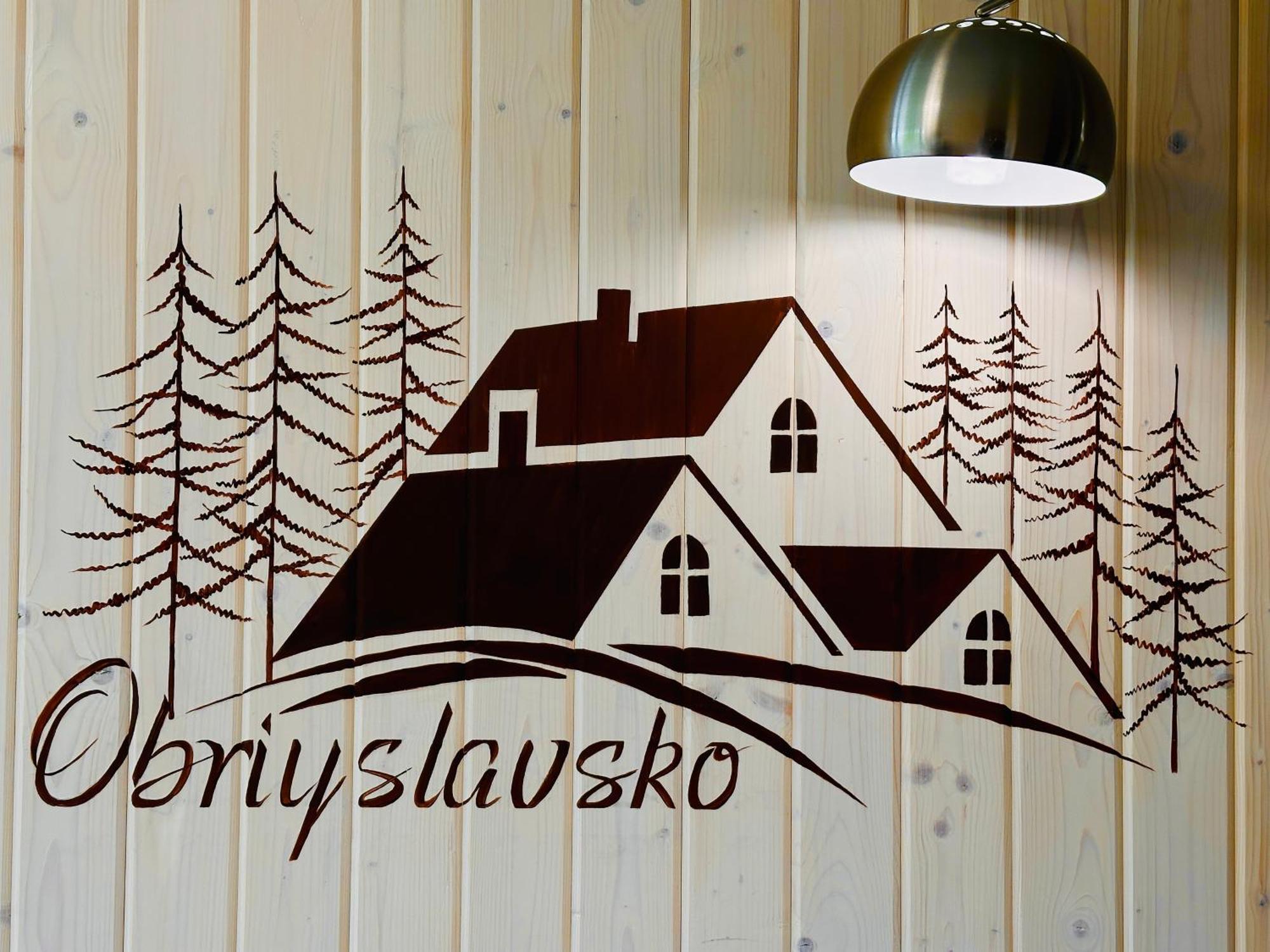 Obriyslavsko 빌라 외부 사진